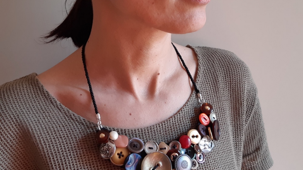 Come fare una collana di bottoni Pane Amore e Creatività